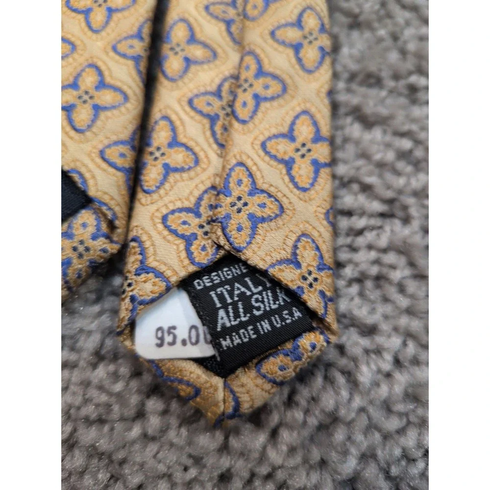 Mark Shale Mens Gold Blue Medallion Silk Necktie Made in USA Italian Design‎
